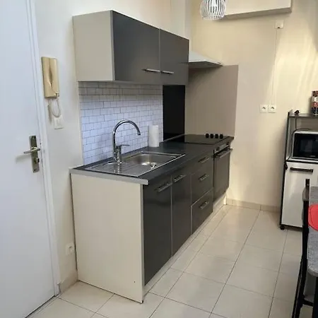 House 6 * Aulnay-sous-Bois